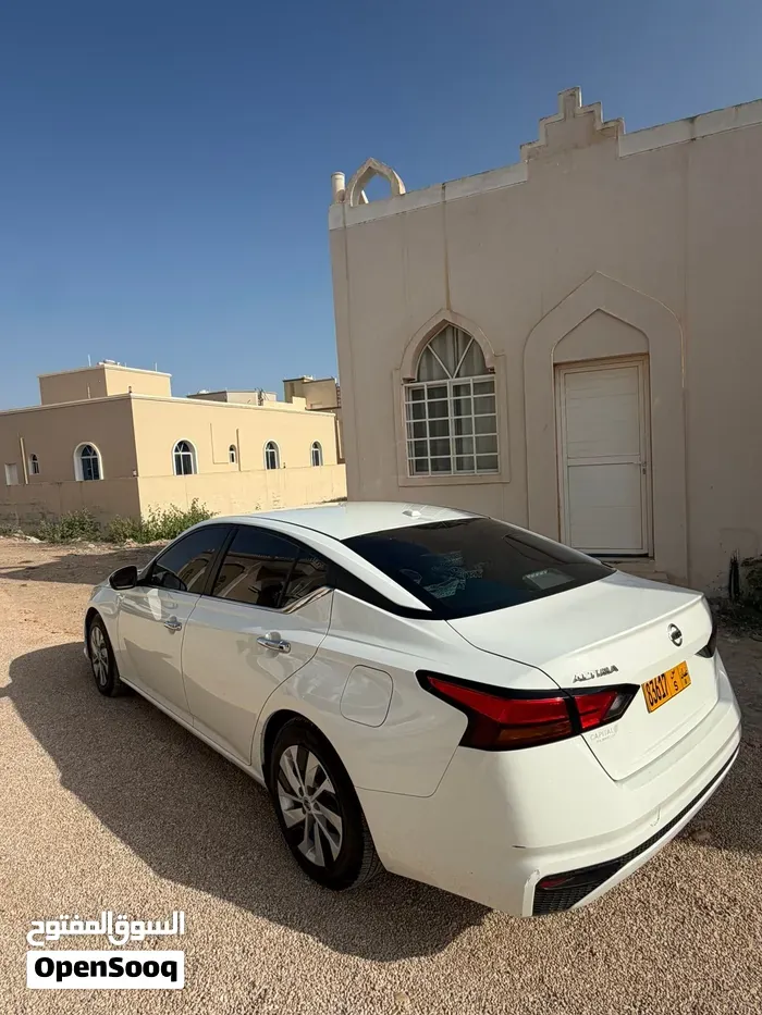 Nissan Altima 2020 photo 3