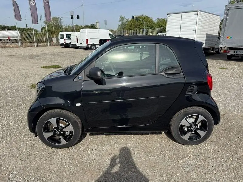Smart Fortwo 2023 photo 4