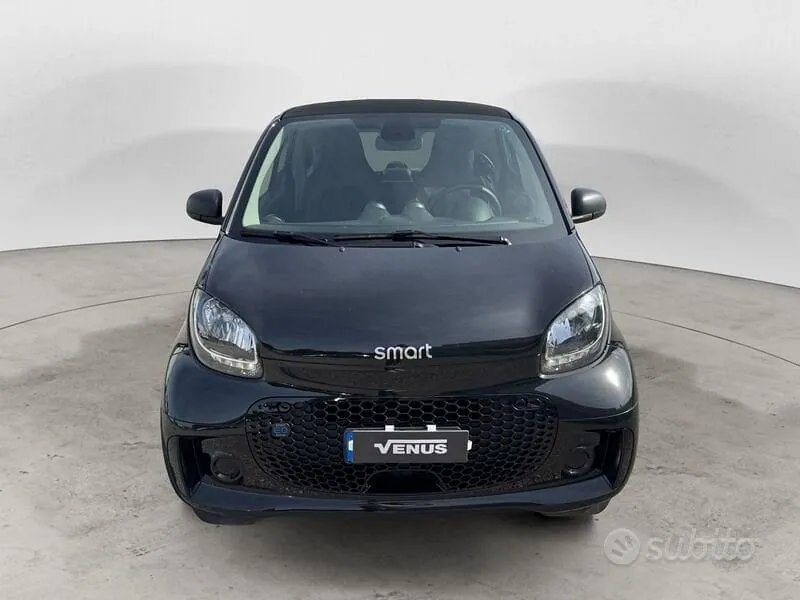Smart Fortwo 2023 photo 2