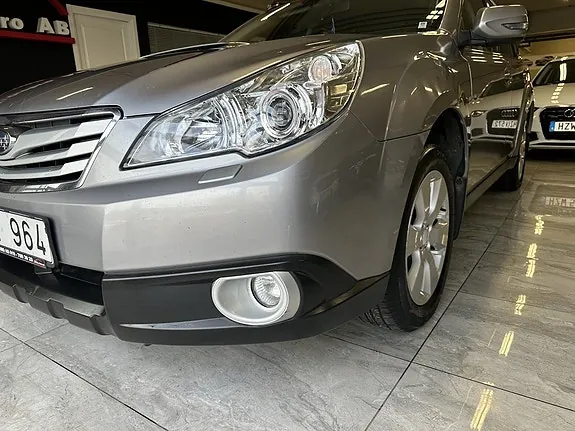 Subaru Outback 2012 photo 5