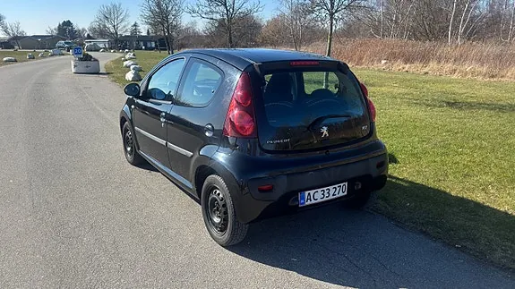Peugeot 107 2012 photo 4