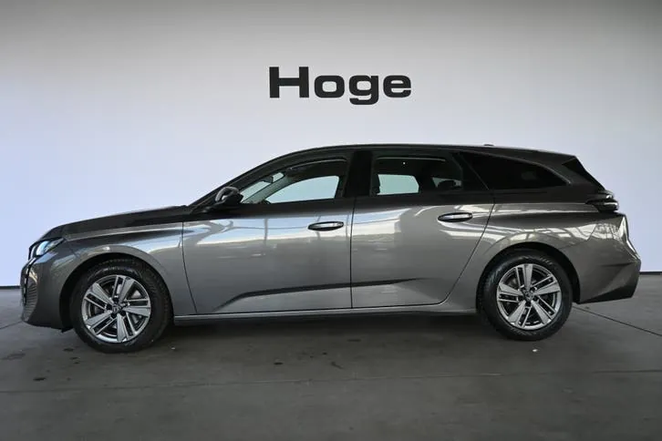 Peugeot 308 2022 photo 3