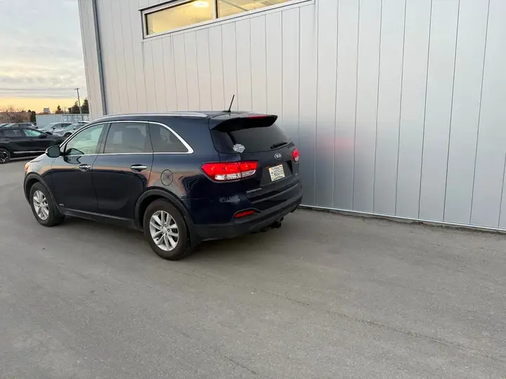 Kia Sorento 2016 photo 3