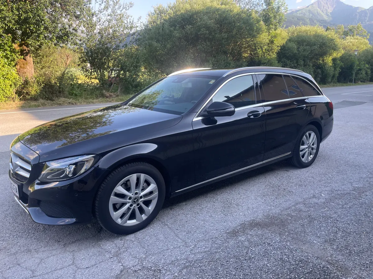 Mercedes-Benz C-Class 2018 photo 2