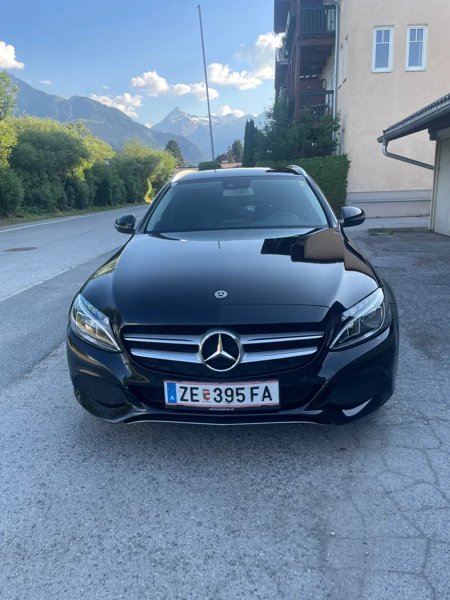 Mercedes-Benz C-Class 2018 photo 3