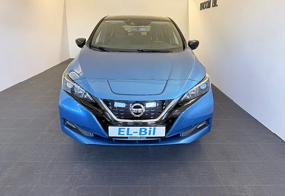 Nissan Leaf 2021 photo 2