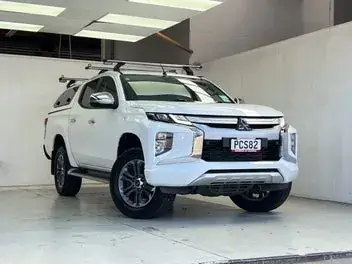 Mitsubishi Triton 2022 photo 4