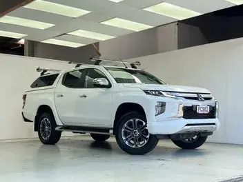 Mitsubishi Triton 2022 photo 5