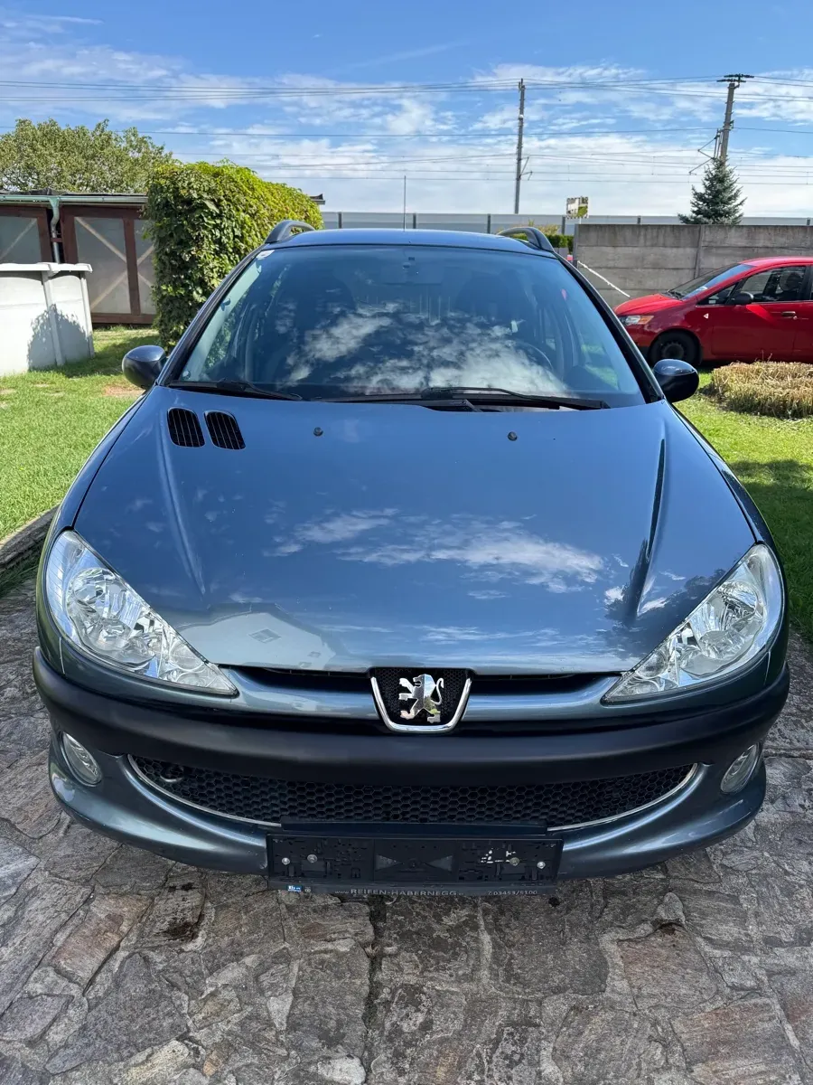 Peugeot 206