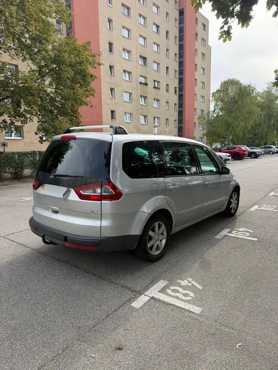 Ford Galaxy 2006 photo 3