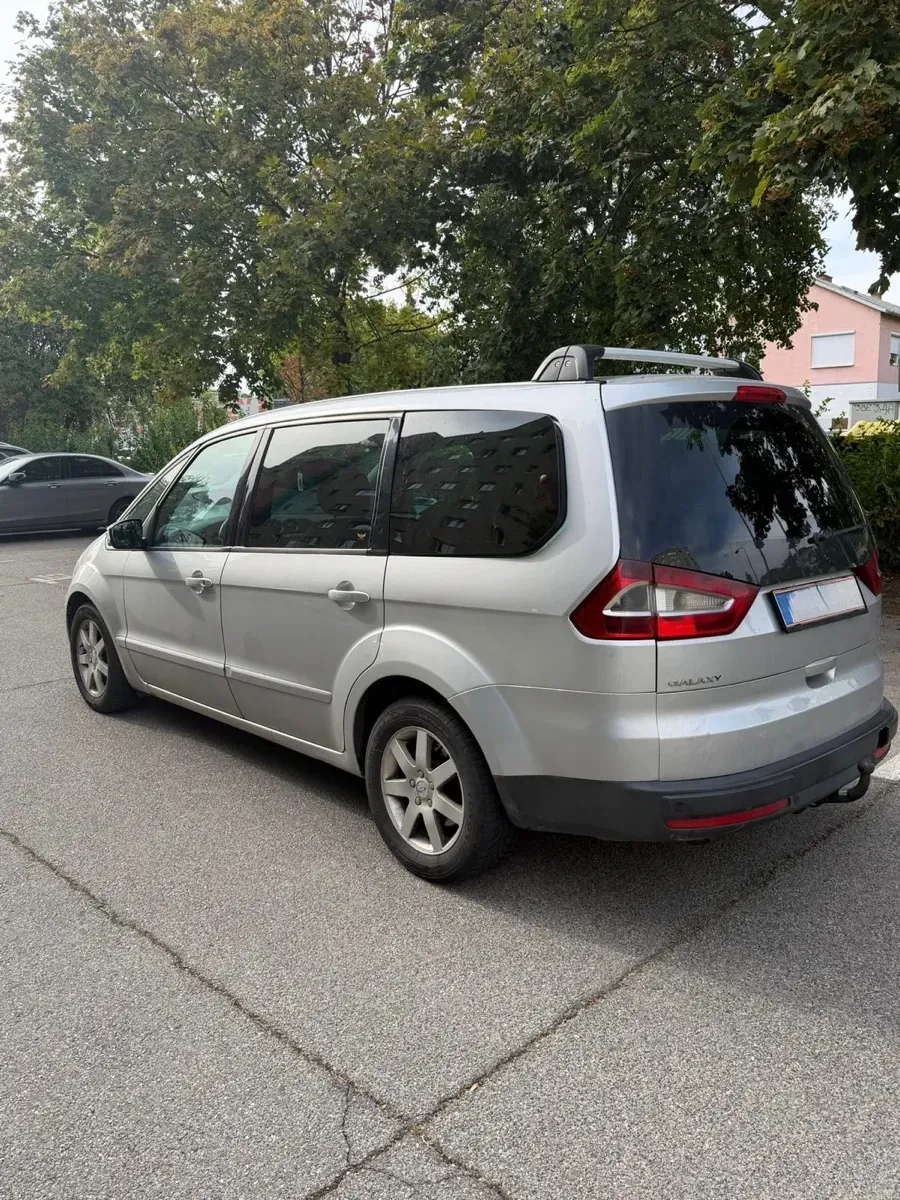 Ford Galaxy 2006 photo 2