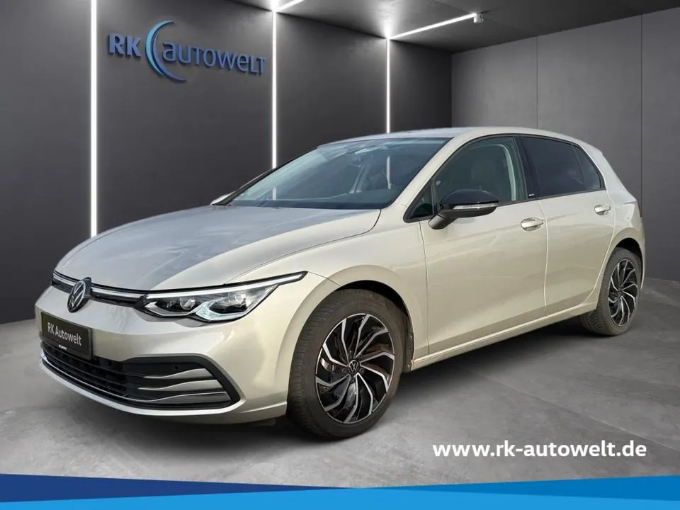 Volkswagen Golf 8