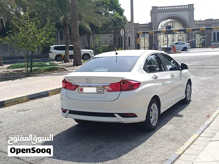 Honda City 2019 photo 2