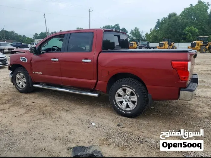 Nissan Titan 2017 photo 2