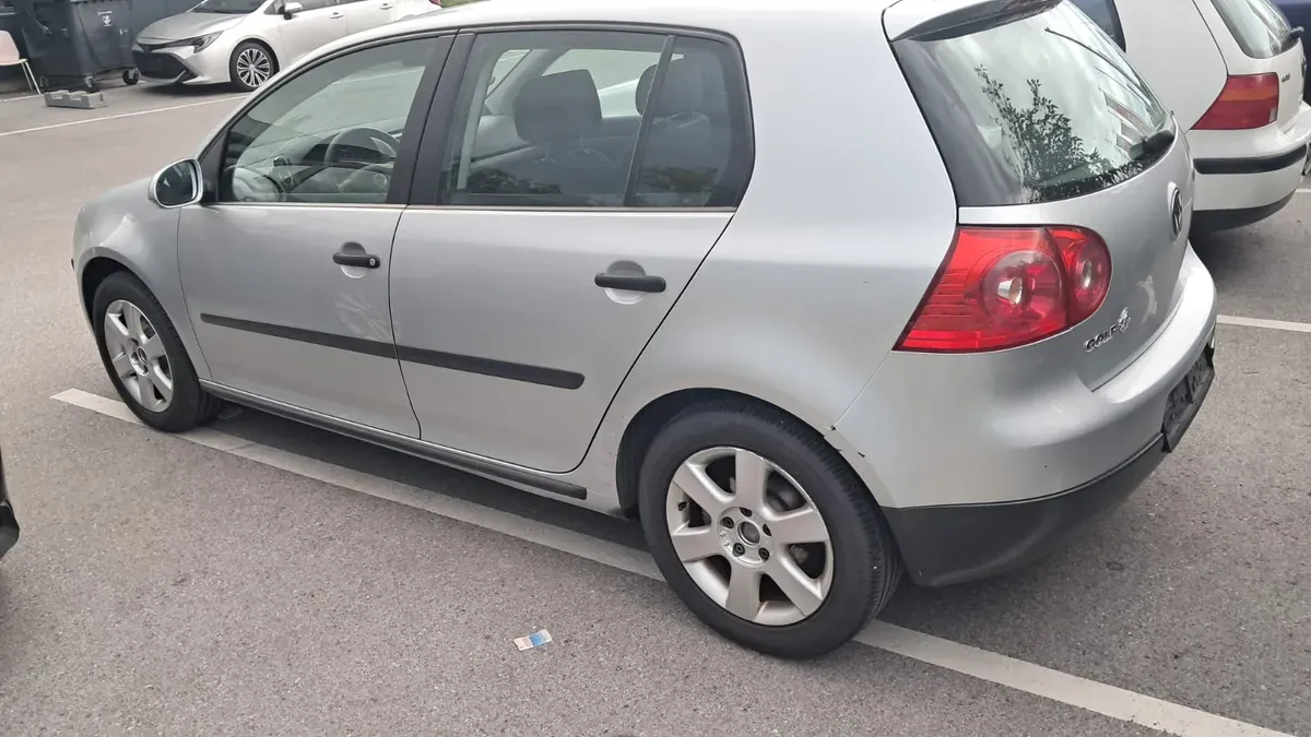 Volkswagen Golf 2006 photo 3