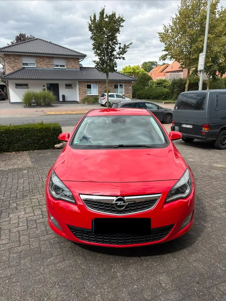 Opel Astra J
