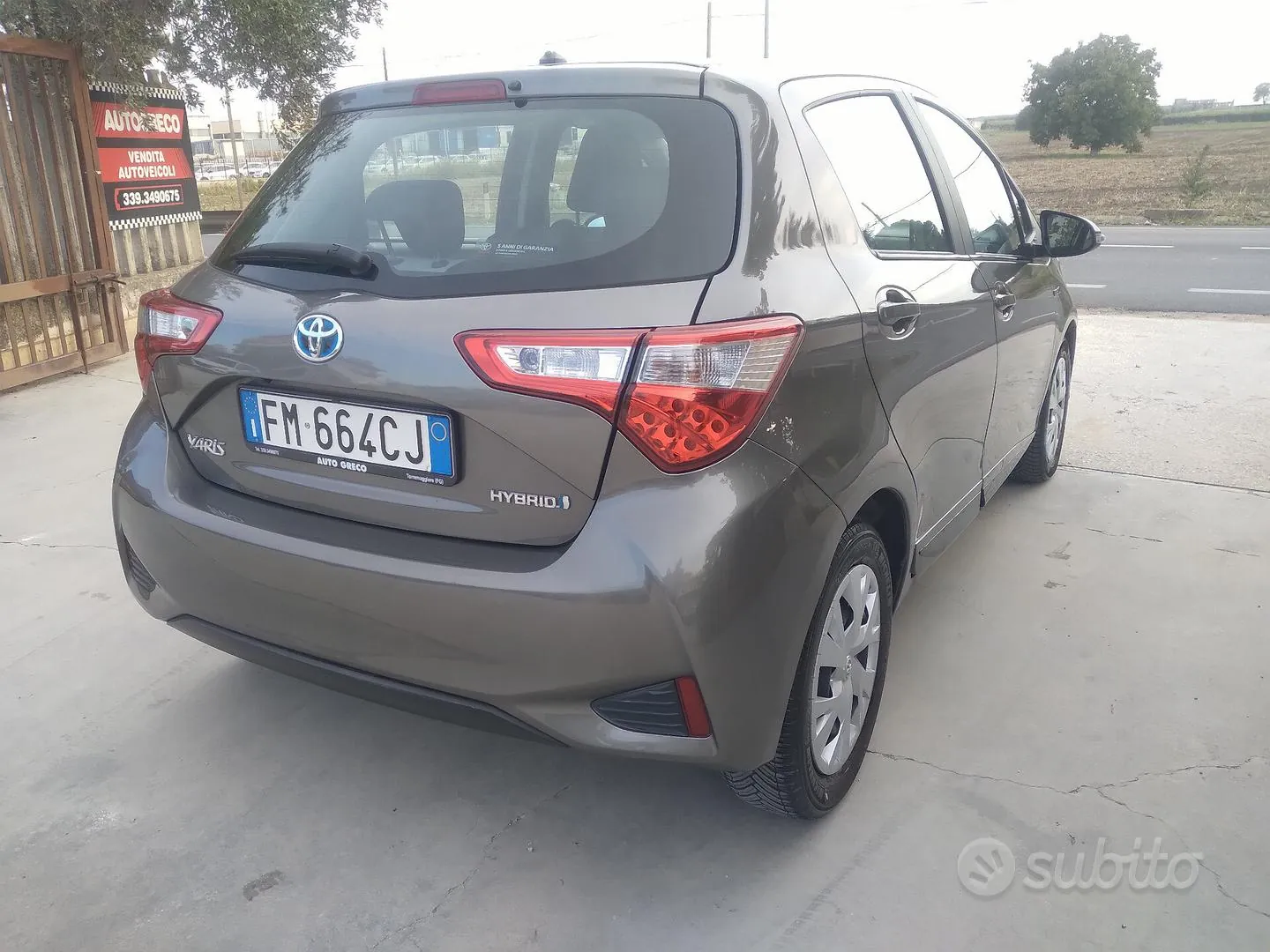 Toyota Yaris 2017 photo 5