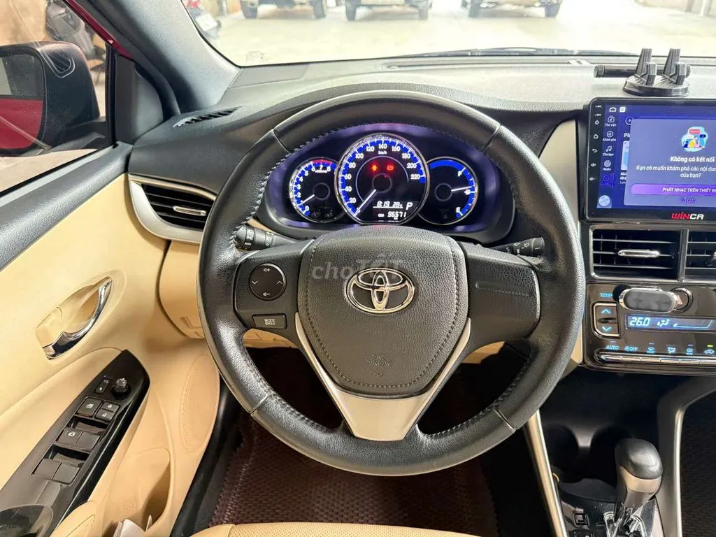 Toyota Yaris 2018 photo 2