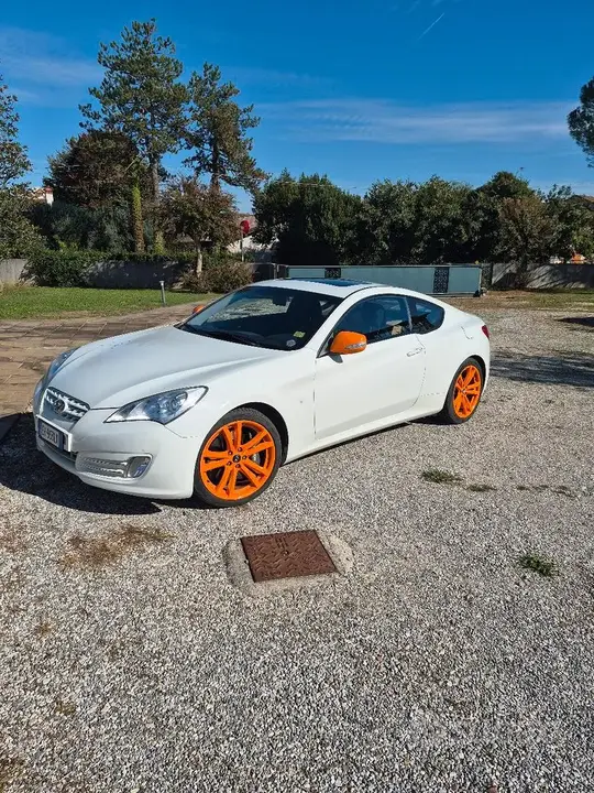 Hyundai Genesis Coupe