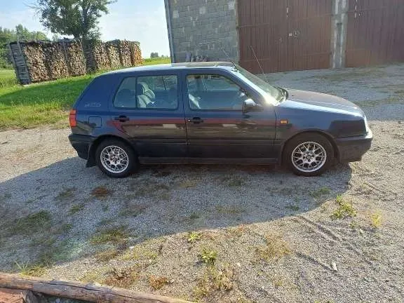 Volkswagen Golf 1994 photo 2