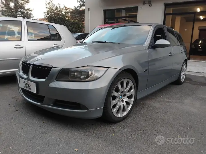 BMW 320