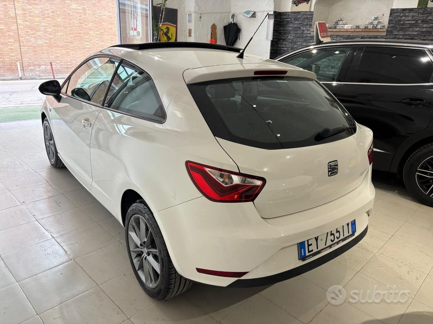 Seat Ibiza 2015 photo 2