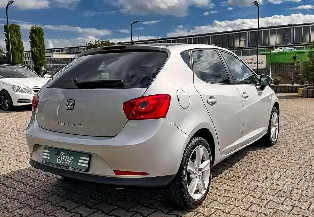 Seat Ibiza 2012 photo 4