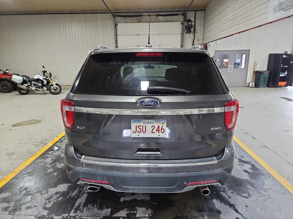 Ford Explorer 2018 photo 4