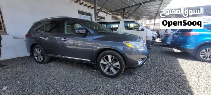 Nissan Pathfinder 2013 photo 3