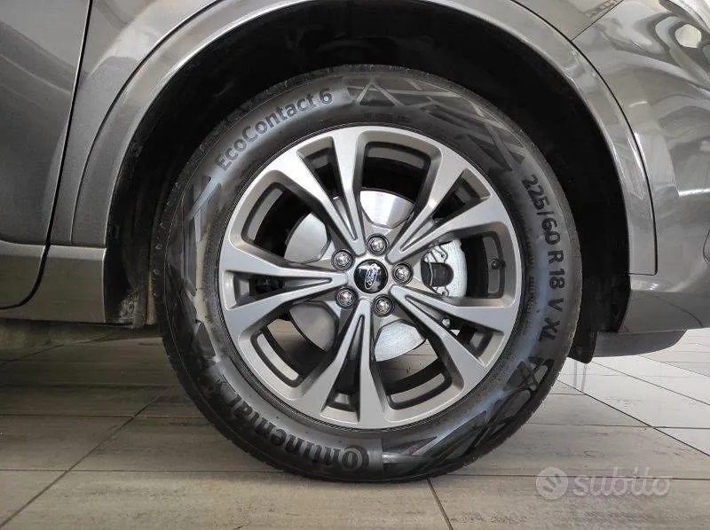 Ford Kuga 2022 photo 3