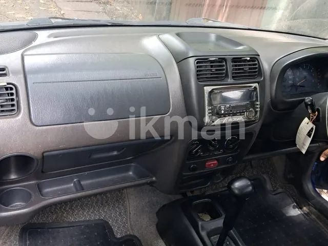 Suzuki Swift 2002 photo 3