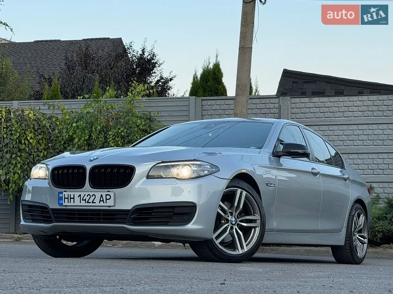 BMW 5 Series 2015 photo 4
