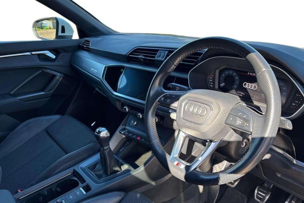 Audi Q3 2020 photo 3