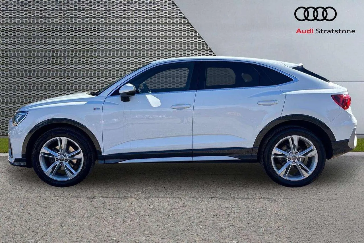 Audi Q3 2020 photo 5