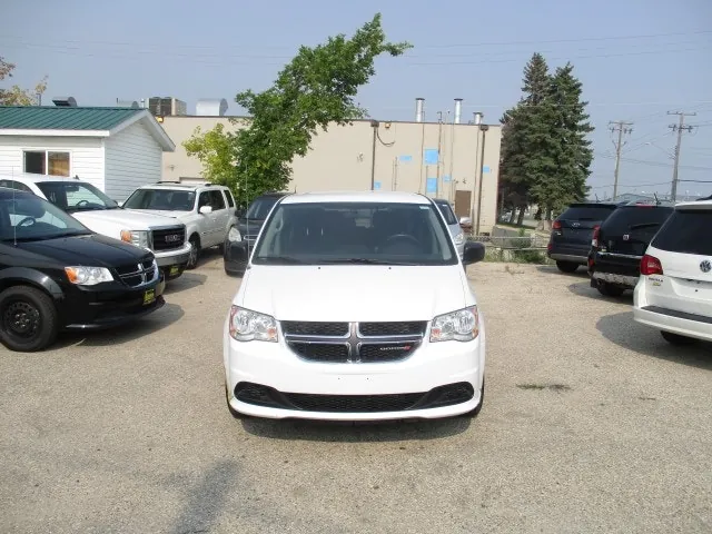 Dodge Grand Caravan 2016 photo 2