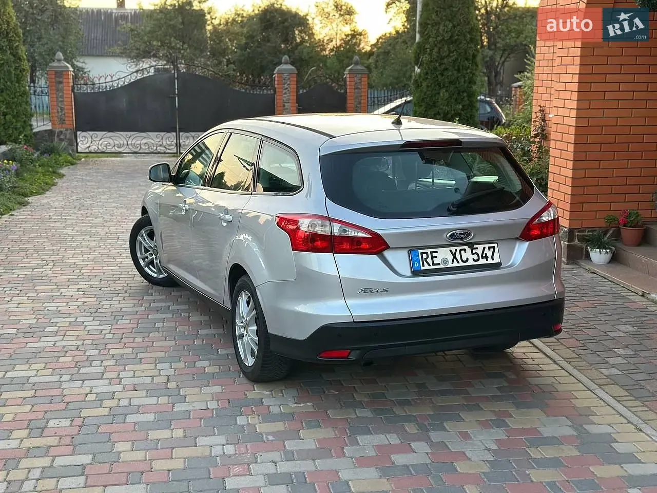 Ford Focus 2011 photo 5