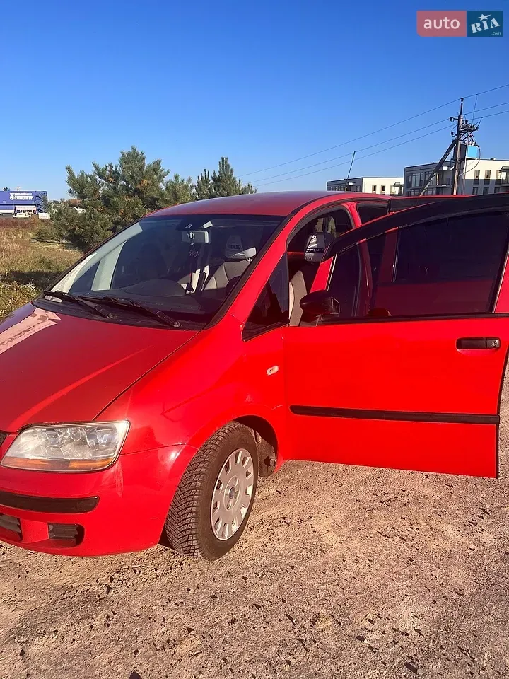 Fiat Idea 2004 photo 2