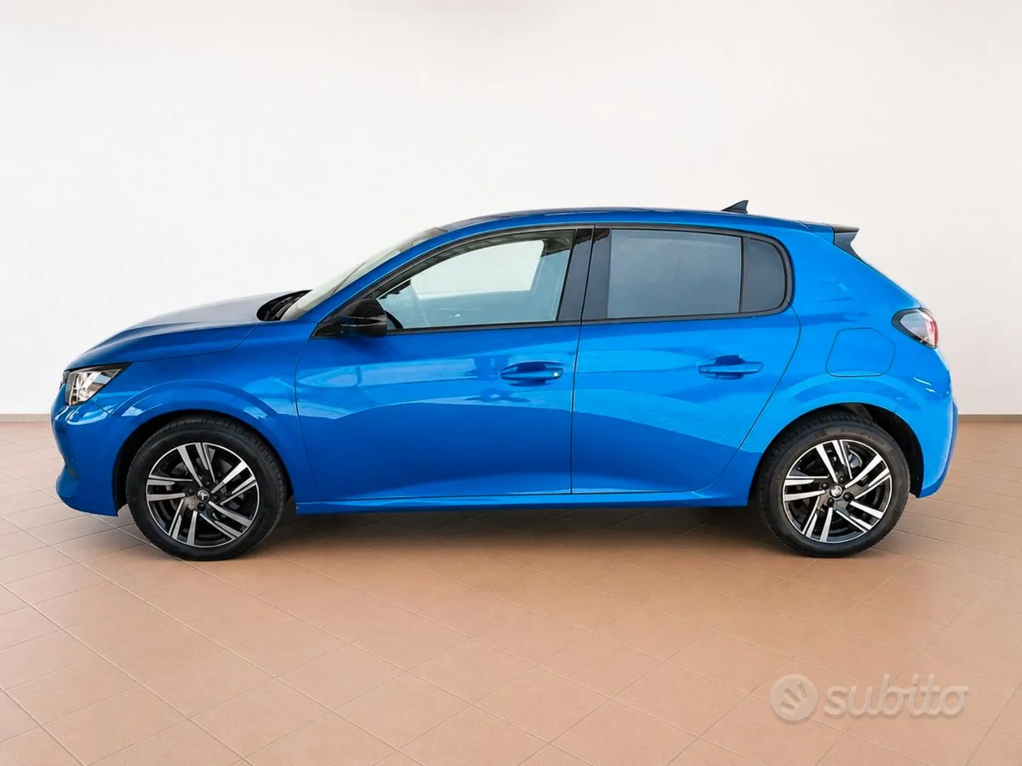 Peugeot 208 2022 photo 2