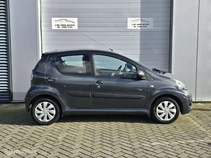 Toyota Aygo 2013 photo 5