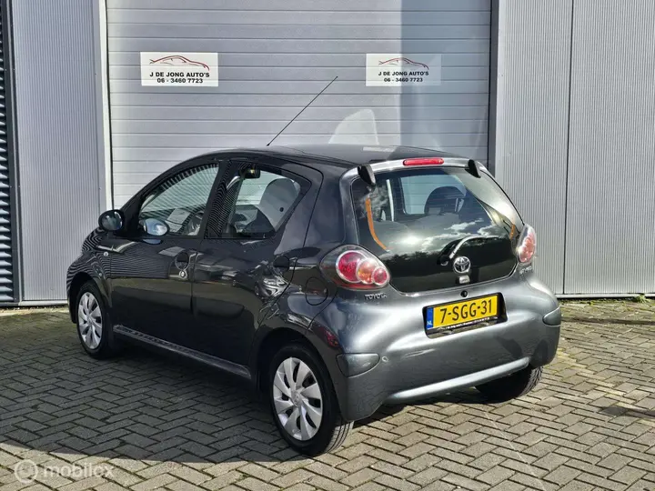 Toyota Aygo 2013 photo 3