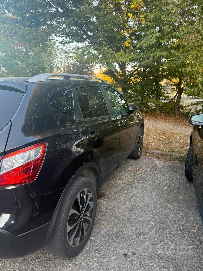 Nissan Qashqai 2012 photo 5