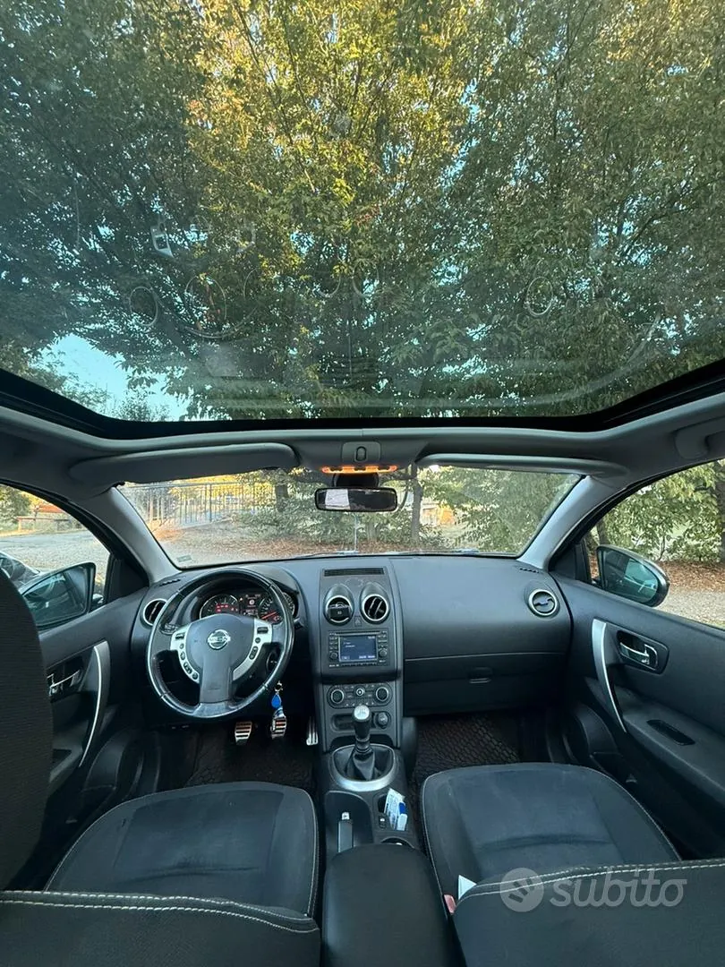 Nissan Qashqai 2012 photo 2