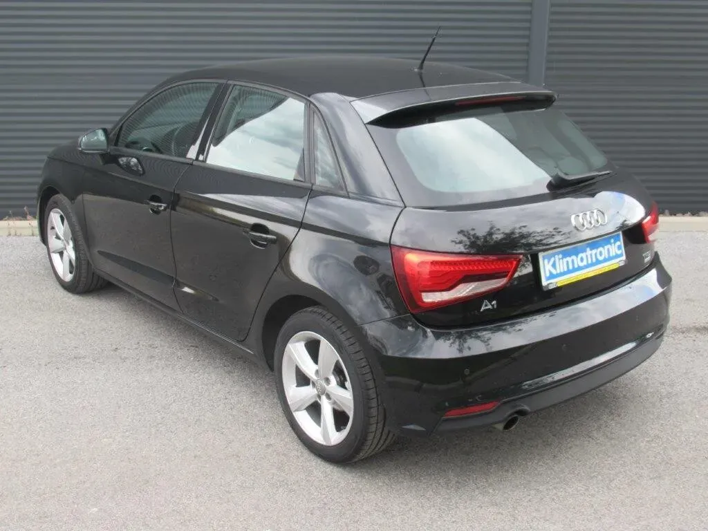 Audi A1 2016 photo 3