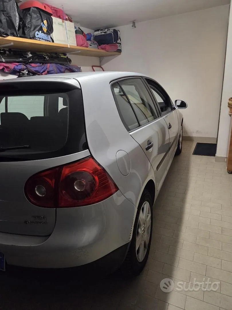 Volkswagen Golf 2005 photo 2