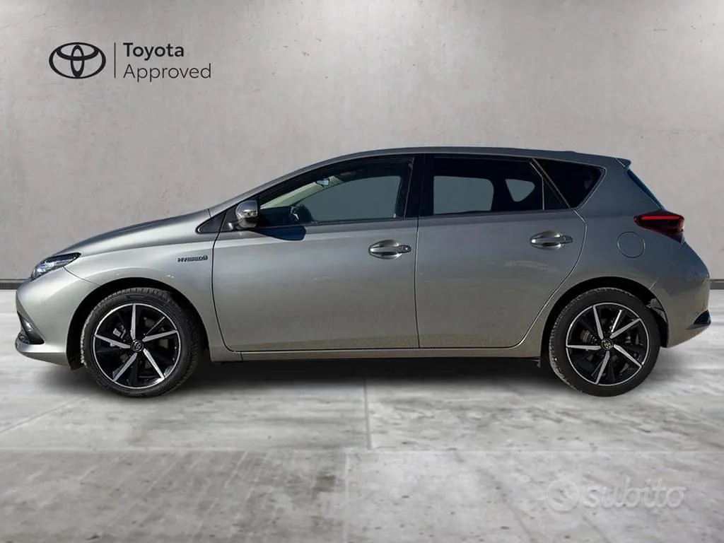 Toyota Auris 2018 photo 3