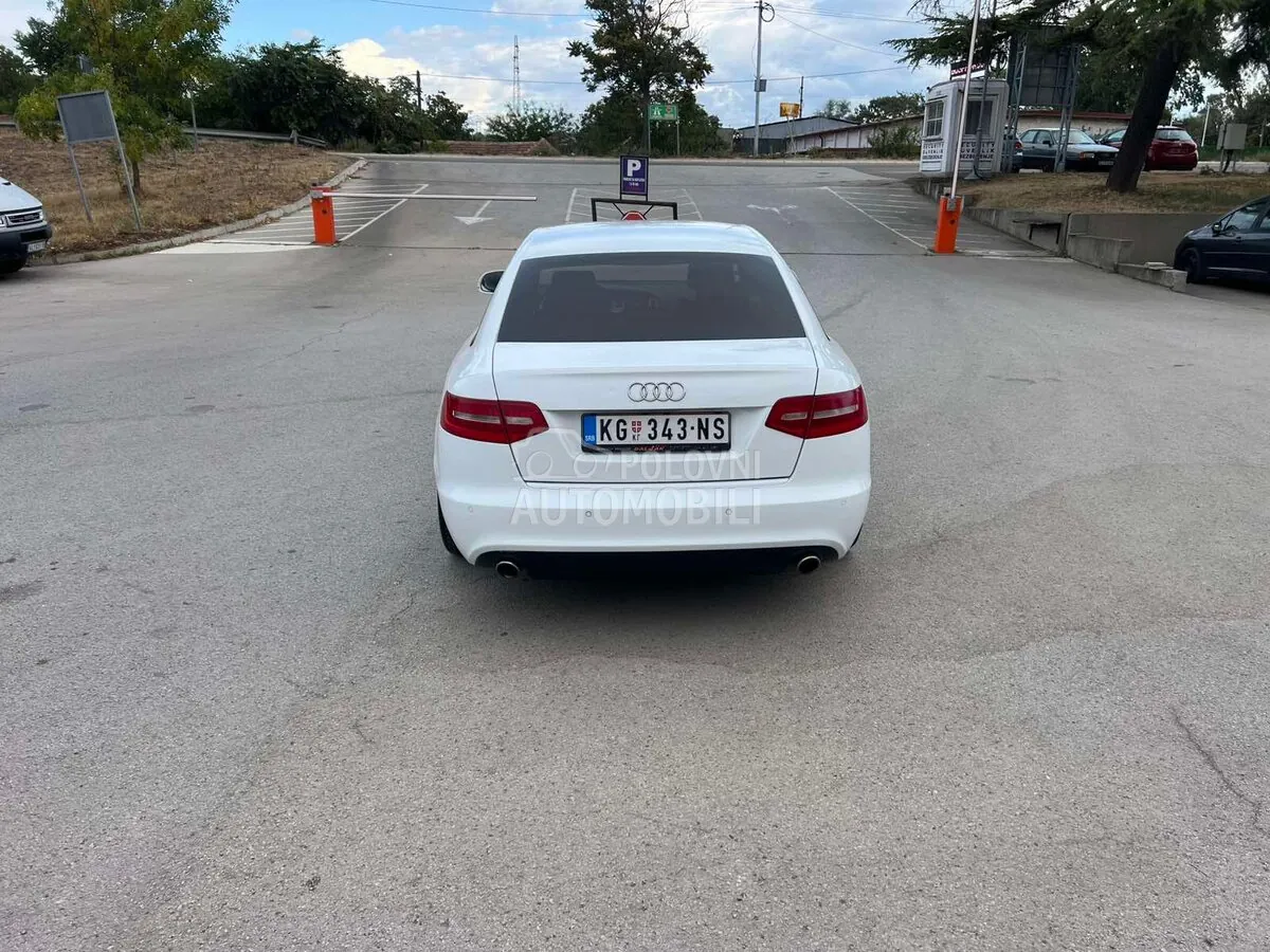 Audi A6 2010 photo 5