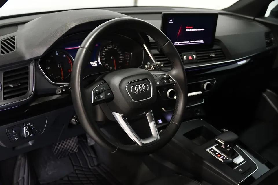 Audi Q5 2023 photo 2