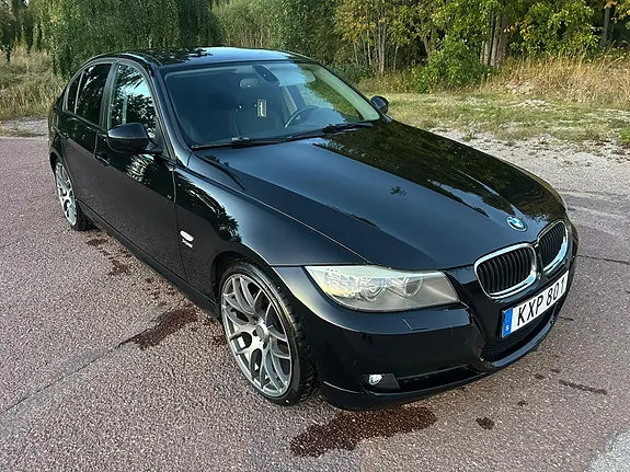 BMW 320D 2011 photo 3