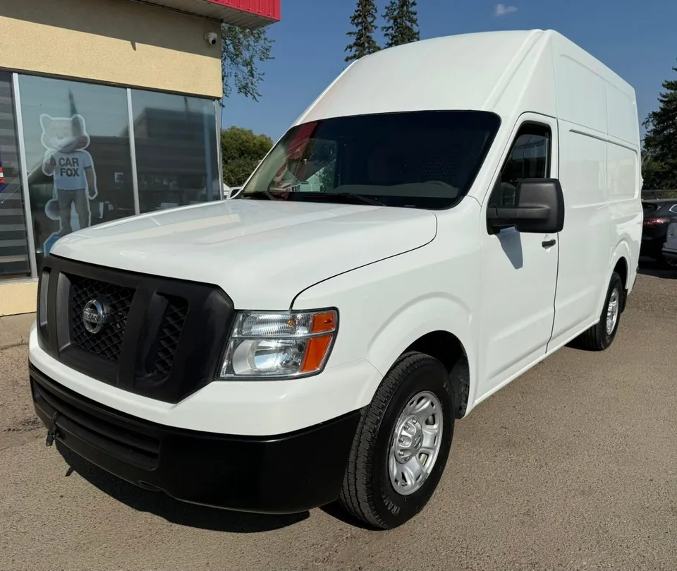 Nissan Nv 2500 2013 photo 2