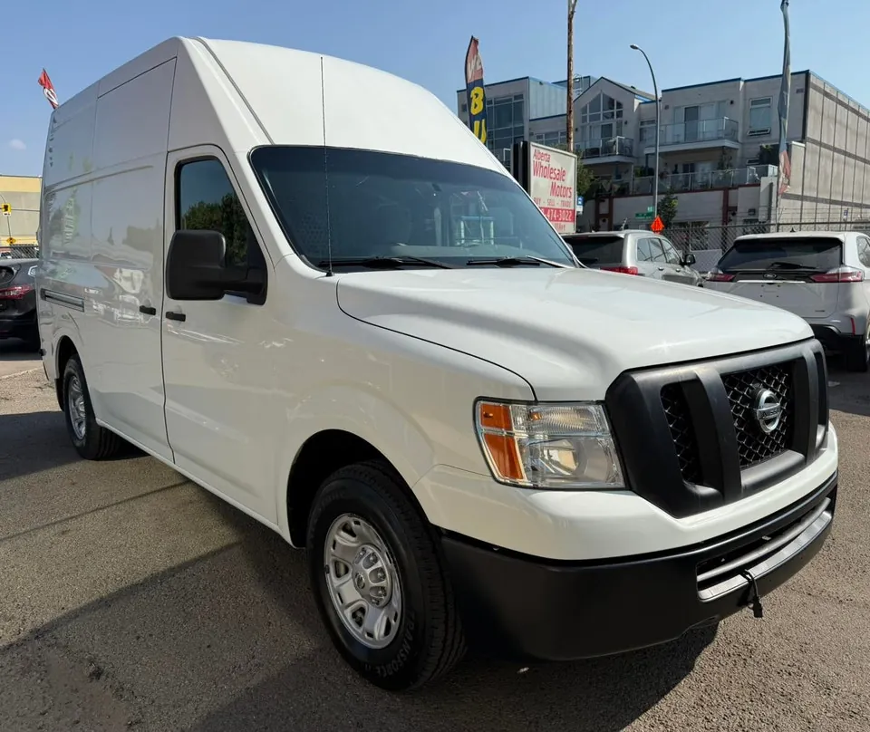 Nissan Nv 2500 2013 photo 3